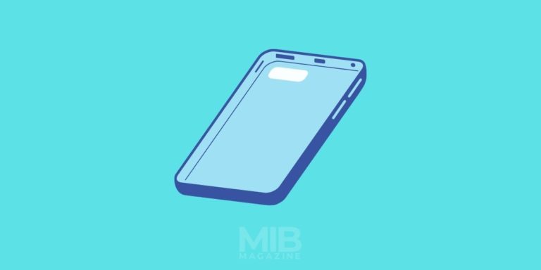 How are Plastic Phone Cases Made by Injection Molding?